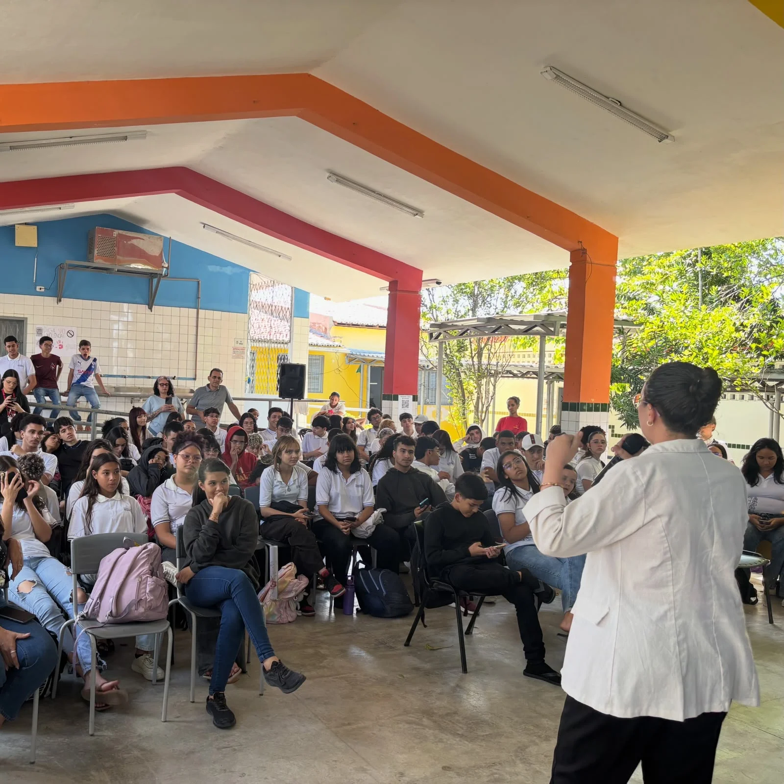 Palestras 6 - Escola da rede estadual